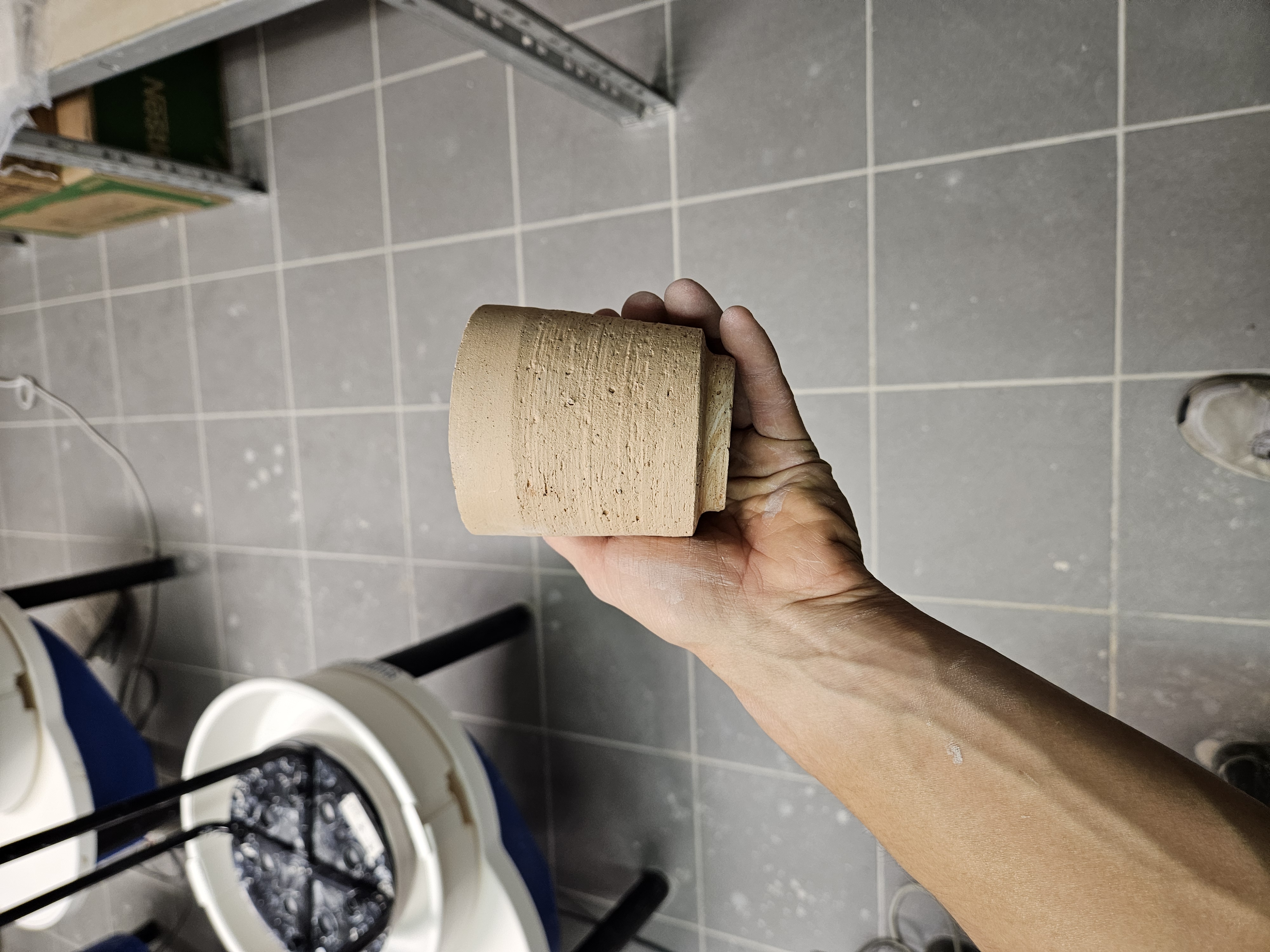 Suho postružen lonček